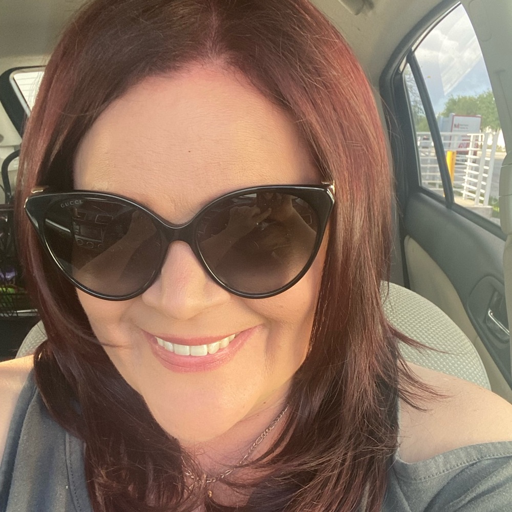 Meet your Posher, Sarah